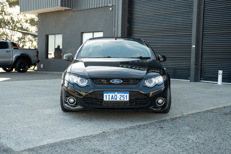 
								Ford Falcon Ute XR6 Turbo FG MkII Rear Wheel Drive full									