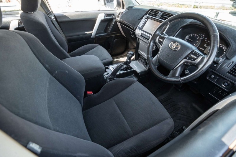 
								Toyota Landcruiser Prado GXL GDJ150R full									