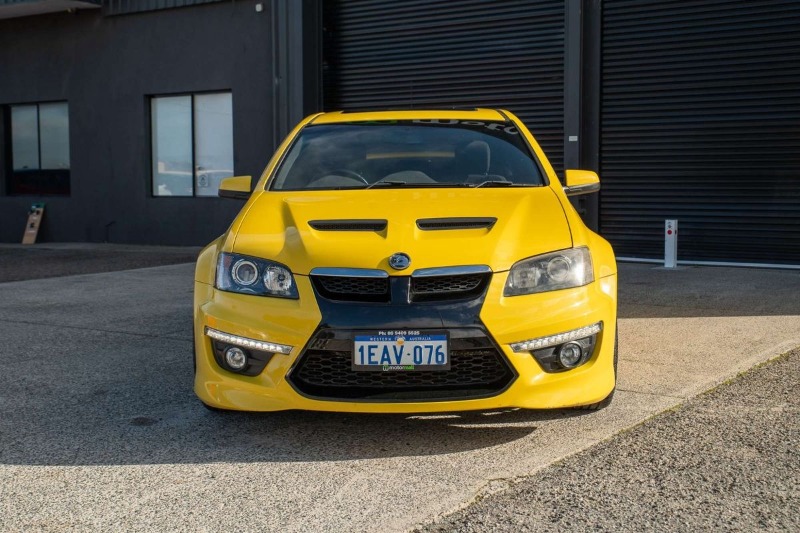 
								Holden Special Vehicles Clubsport R8 E Series 3 full									