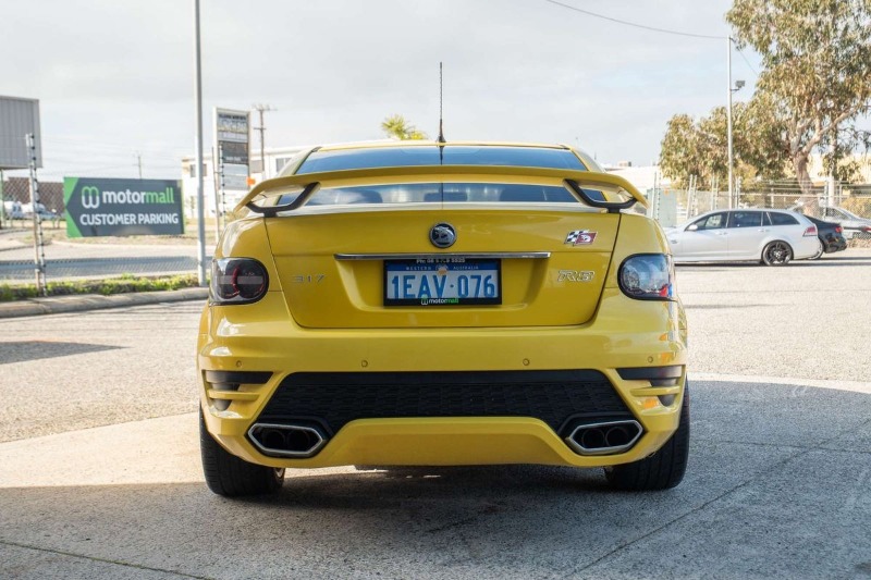 
								Holden Special Vehicles Clubsport R8 E Series 3 full									