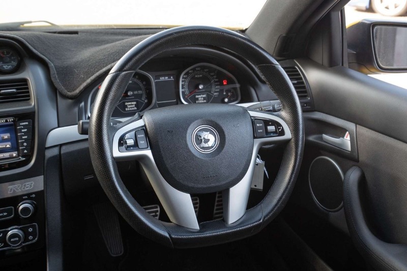 
								Holden Special Vehicles Clubsport R8 E Series 3 full									
