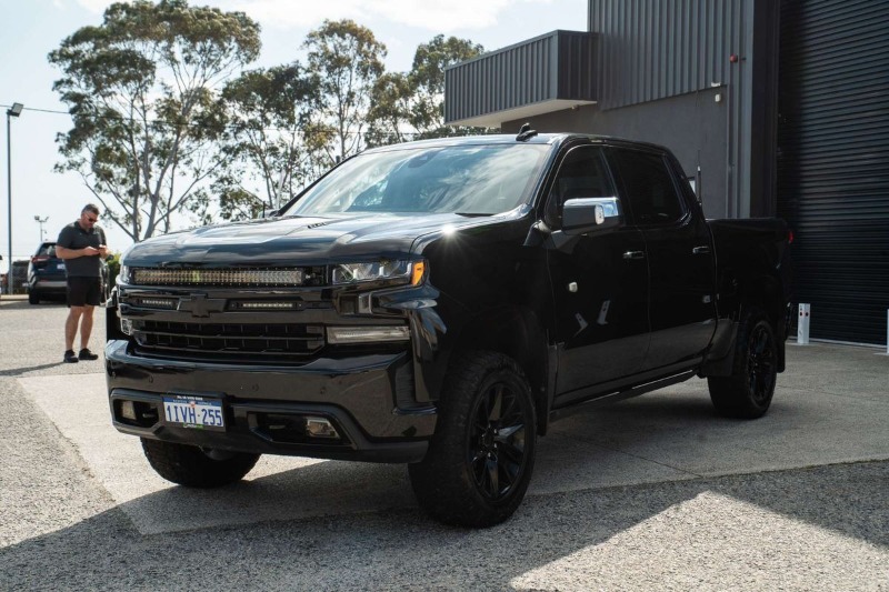 
								Chevrolet Silverado 1500 LTZ Premium T1 4X4 full									
