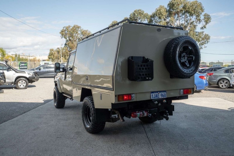 
								Toyota Landcruiser Workmate VDJ79R 4X4 full									