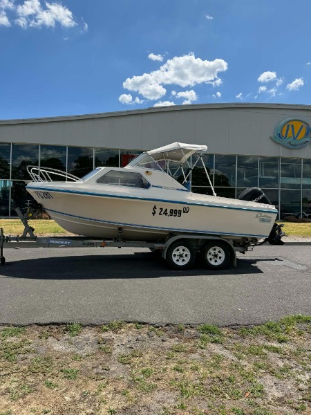 
								Caribbean Crestcutter 5.3M half cab – 1991 Model full									