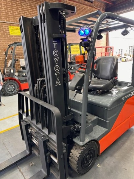 Used Forklift Toyota 2 tonne Electric
