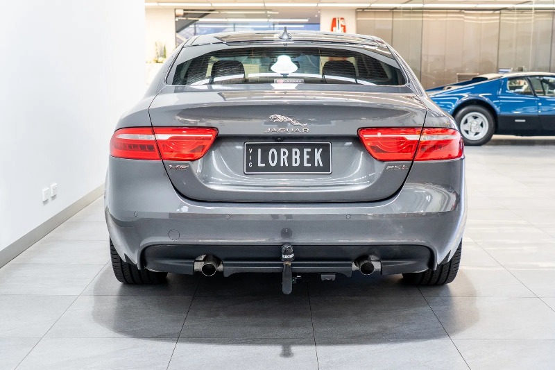 
								2015 Jaguar XE full									
