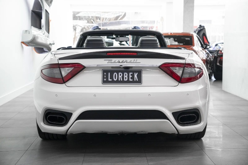 
								2020 Maserati GranCabrio full									