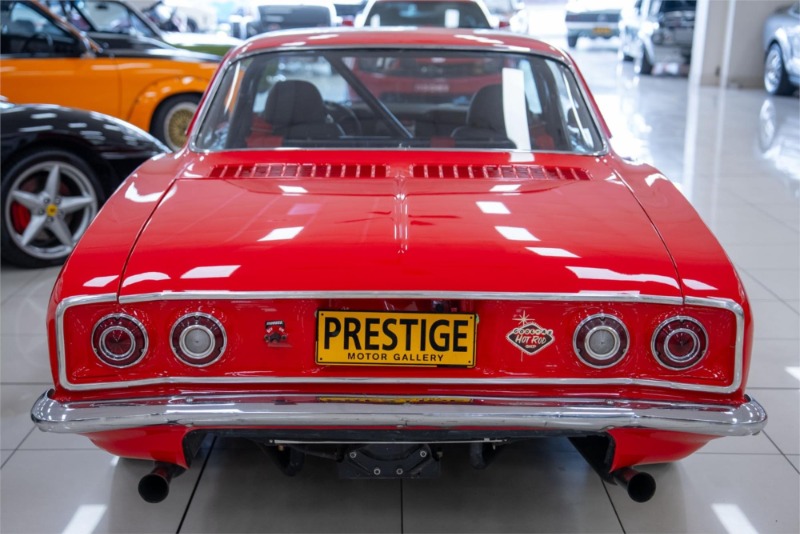 
								1965 CHEVROLET Corvair full									