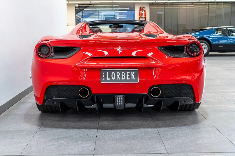 
								2018 Ferrari 488 full									