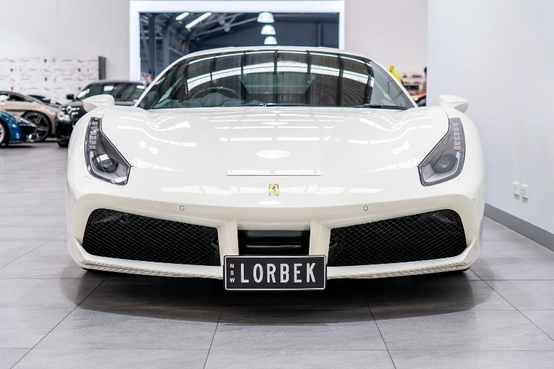 
								2016 Ferrari 488 full									
