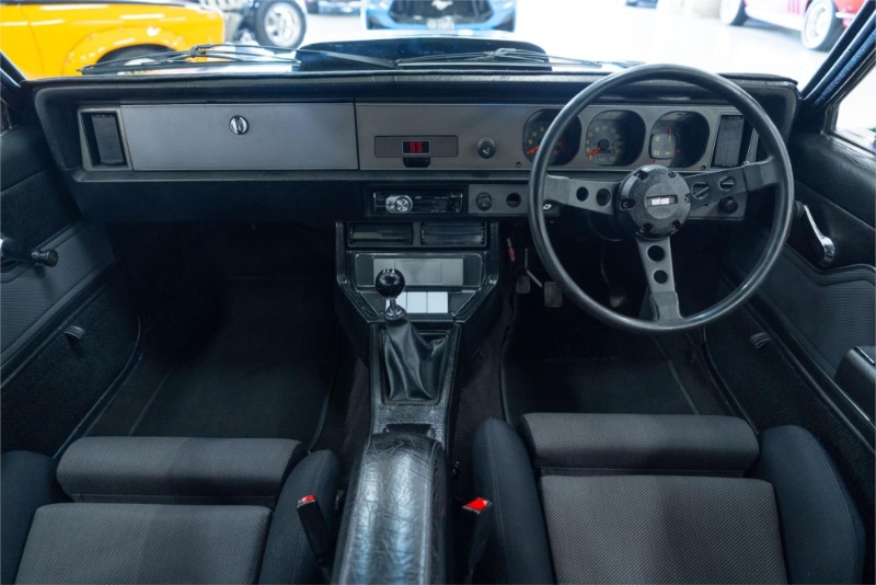 
								1976 HOLDEN TORANA full									
