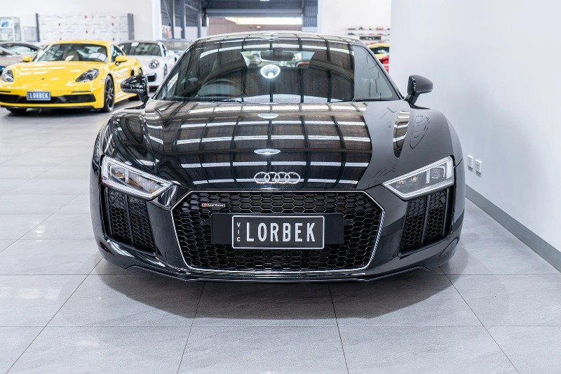 
								2018 Audi R8 full									