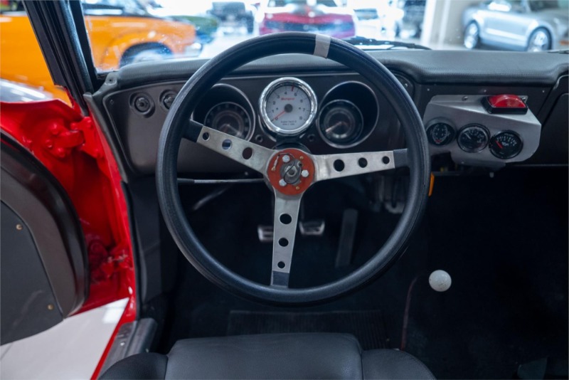 
								1965 CHEVROLET Corvair full									