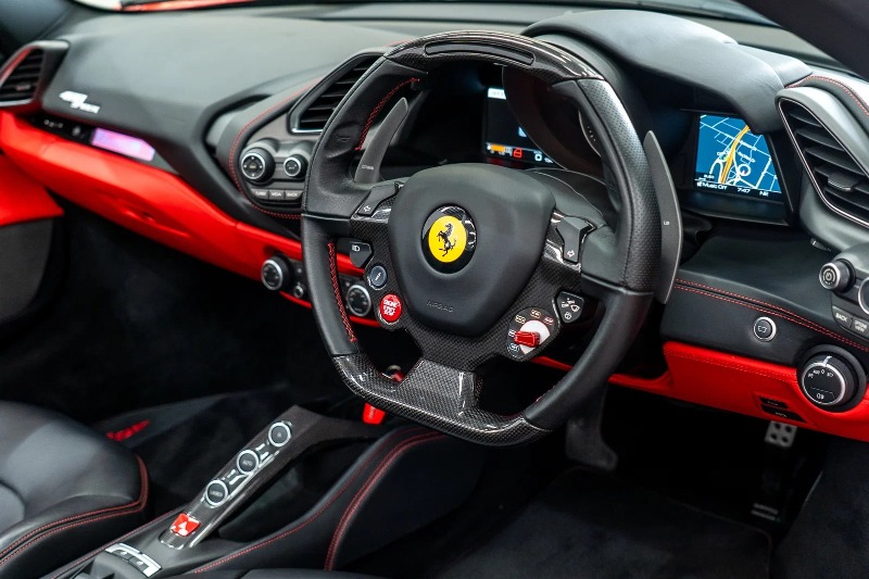
								2018 Ferrari 488 full									