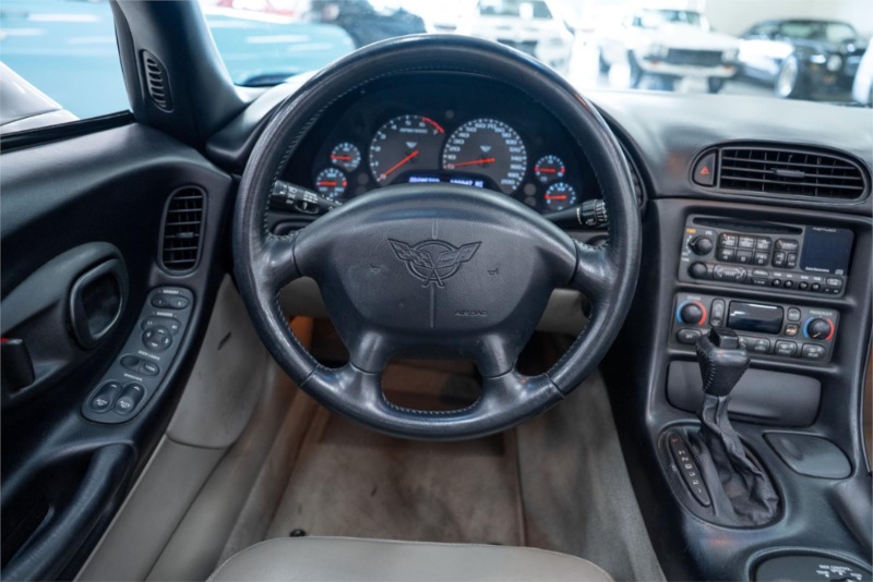 
								1998 CHEVROLET CORVETTE full									
