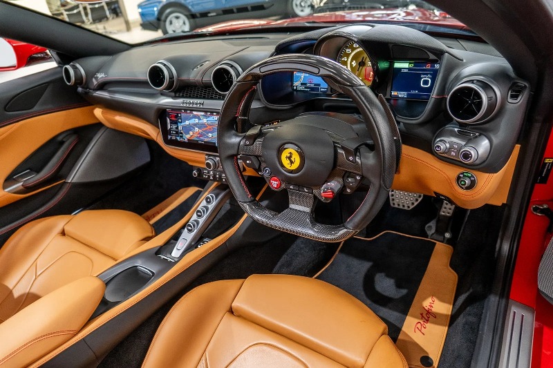 
								2020 Ferrari Portofino full									