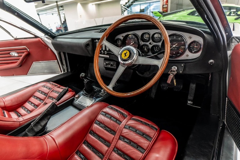
								1970 Ferrari 365 full									