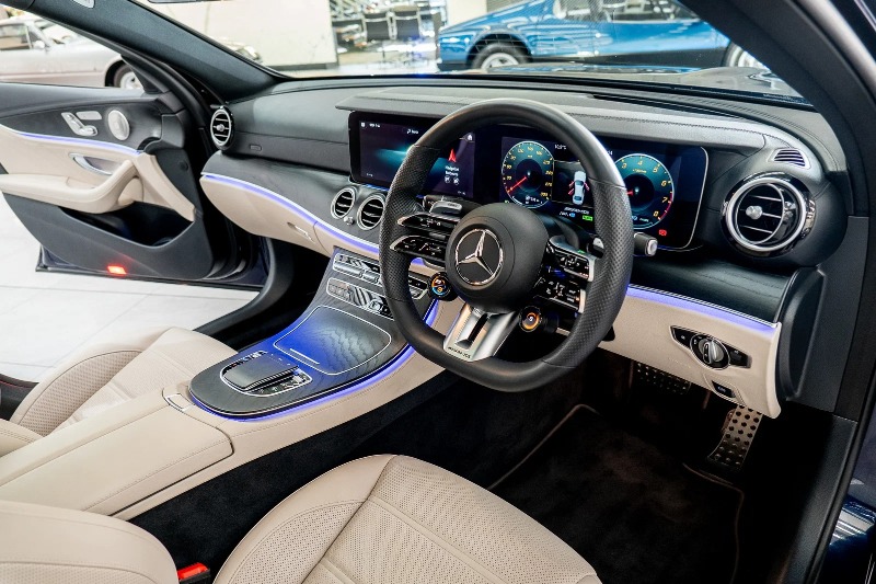 
								2022 Mercedes-AMG E53 full									