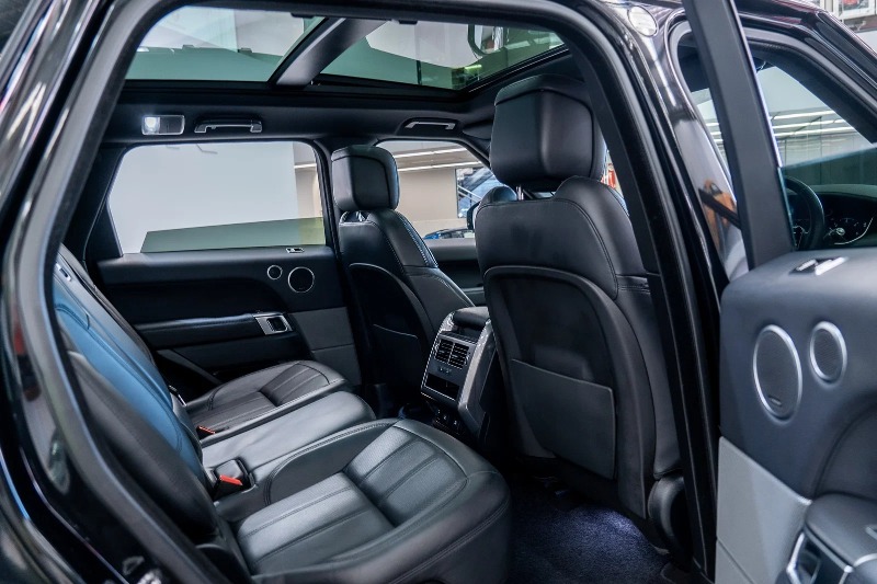 
								2018 Land Rover Range Rover full									