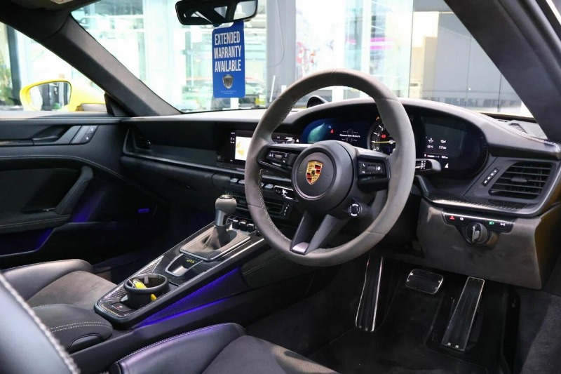 
								2021 Porsche 911 full									