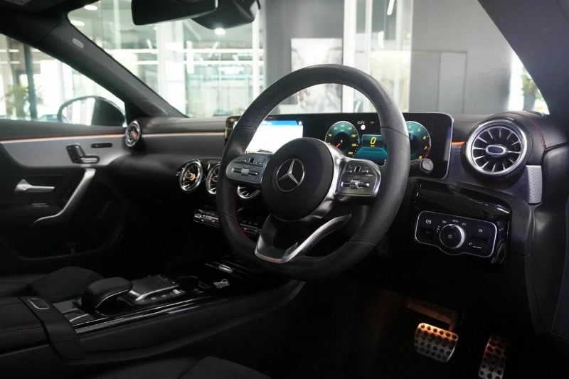 
								2020 Mercedes-Benz CLA250 full									