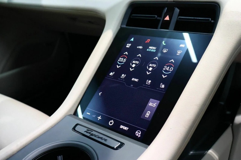 
								2023 Porsche Taycan full									