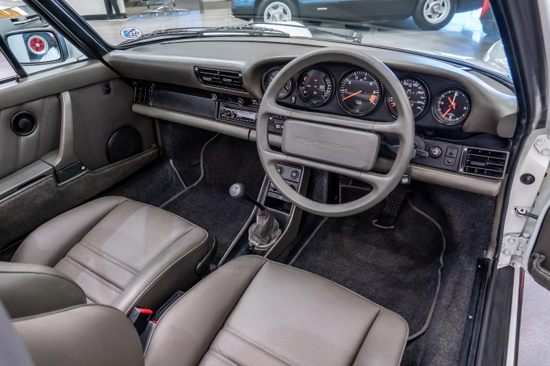 
								1987 Porsche 911 full									