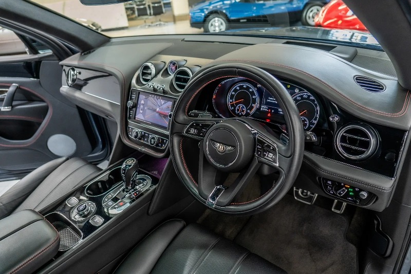 
								2020 Bentley Bentayga full									