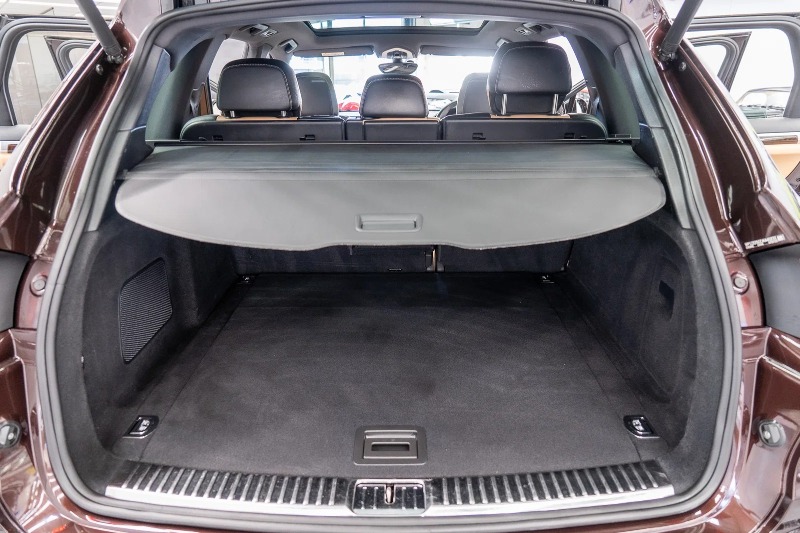 
								2017 Porsche Cayenne full									