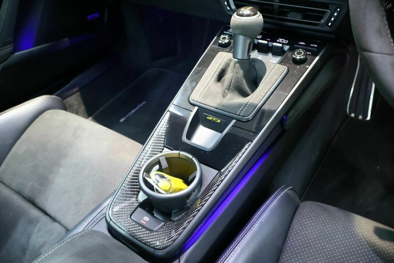 
								2021 Porsche 911 full									