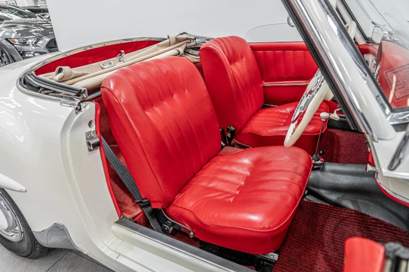 
								1962 Mercedes-Benz 190 full									