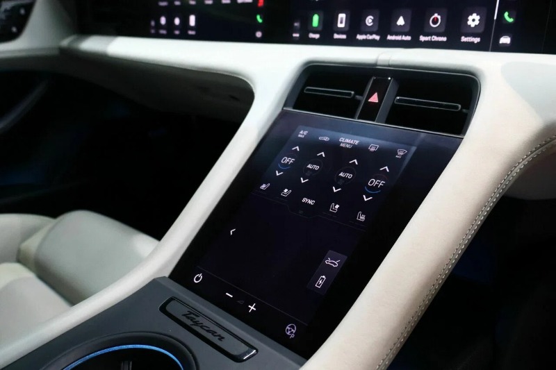 
								2021 Porsche Taycan full									