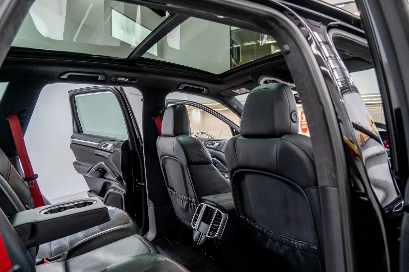
								2016 Porsche Cayenne full									