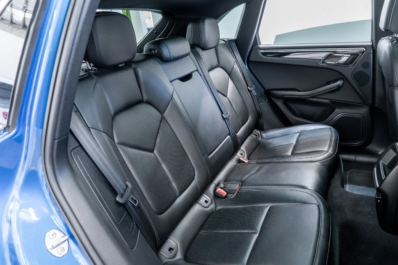 
								2015 Porsche Macan full									