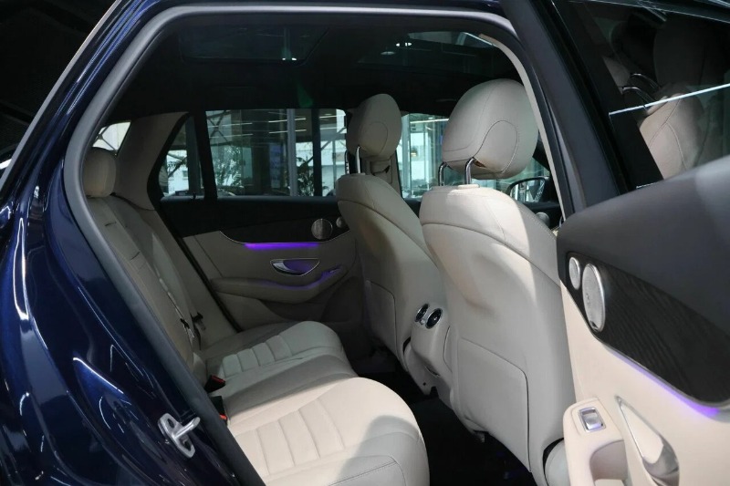 
								2021 Mercedes-Benz GLC300 full									