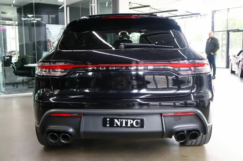 
								2024 Porsche Macan full									
