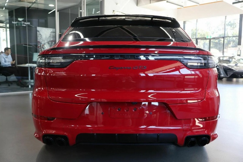 
								2022 Porsche Cayenne full									