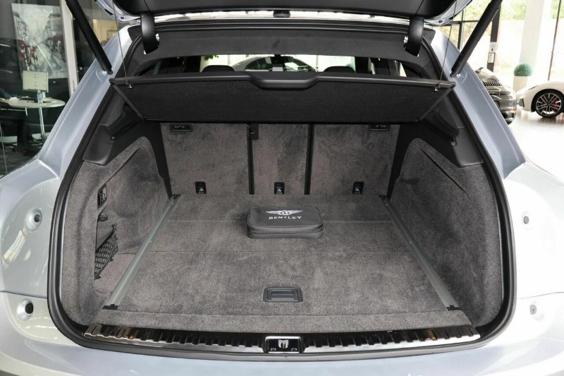 
								2025 Bentley Bentayga full									