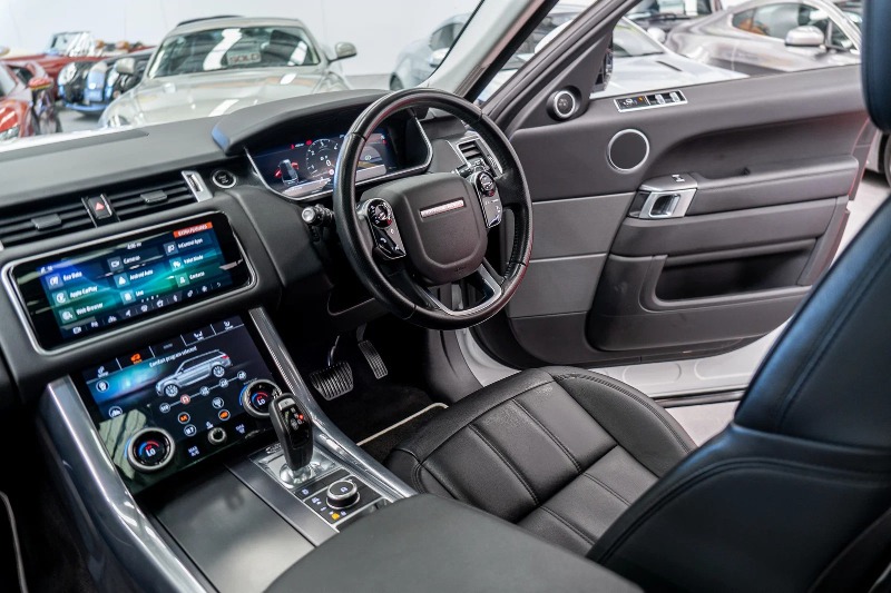
								2019 Land Rover Range Rover full									