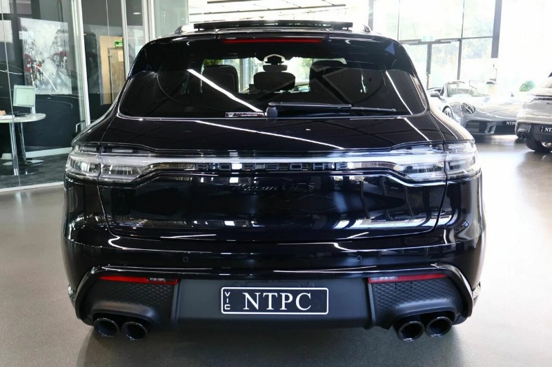 
								2023 Porsche Macan full									