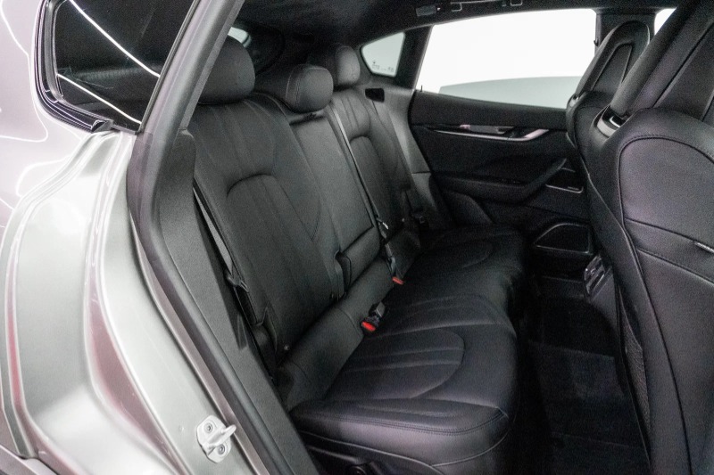 
								2021 Maserati Levante full									