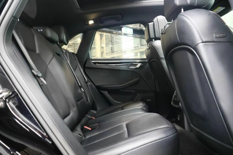 
								2024 Porsche Macan full									