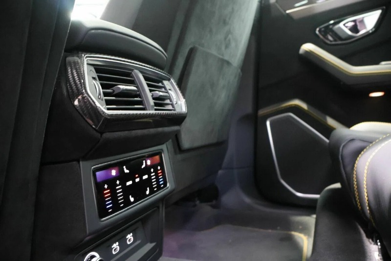 
								2023 Lamborghini Urus full									