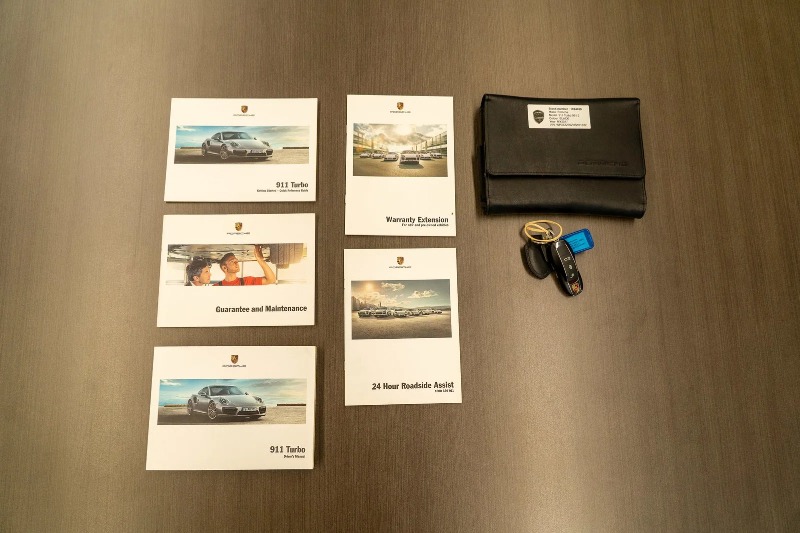 
								2016 Porsche 911 full									
