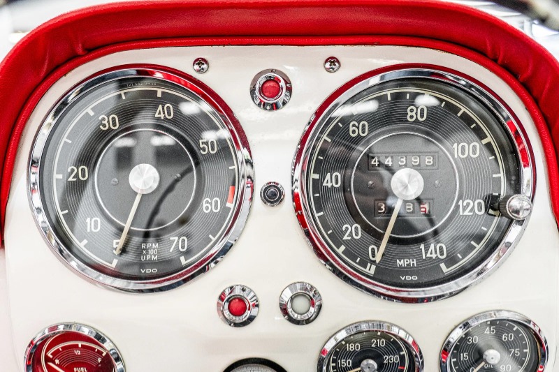 
								1962 Mercedes-Benz 190 full									