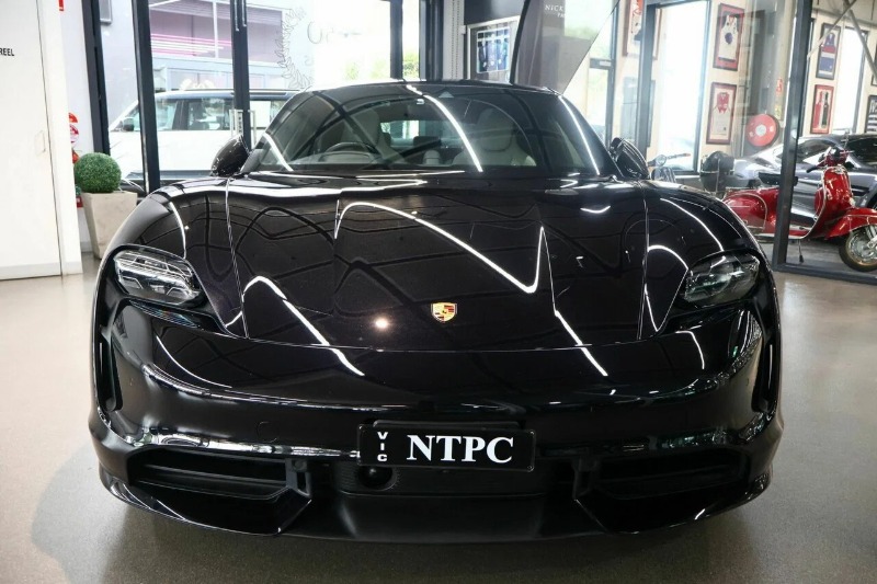 
								2021 Porsche Taycan full									