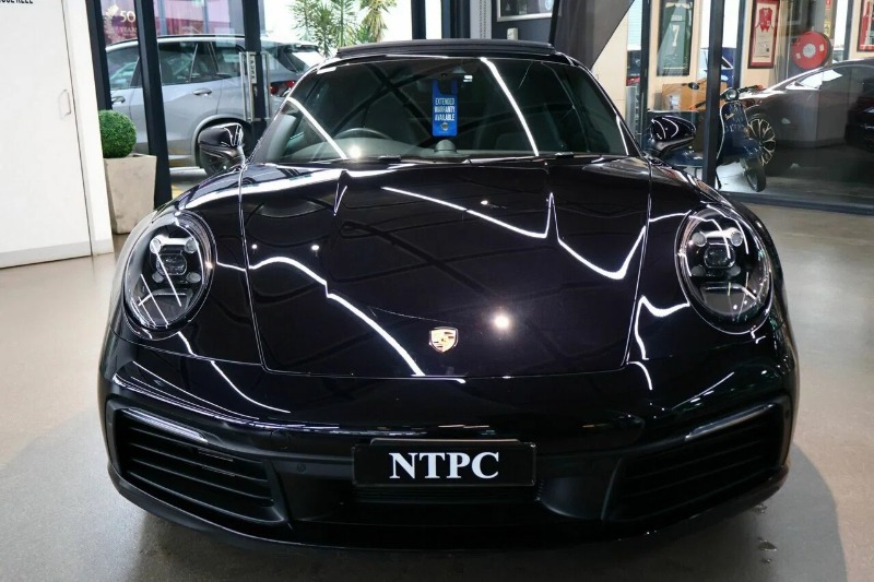 
								2020 Porsche 911 full									