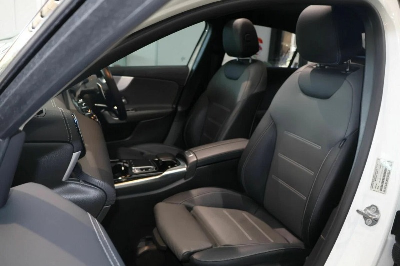 
								2020 Mercedes-Benz A35 AMG full									