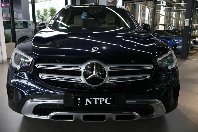 
								2021 Mercedes-Benz GLC300 full									
