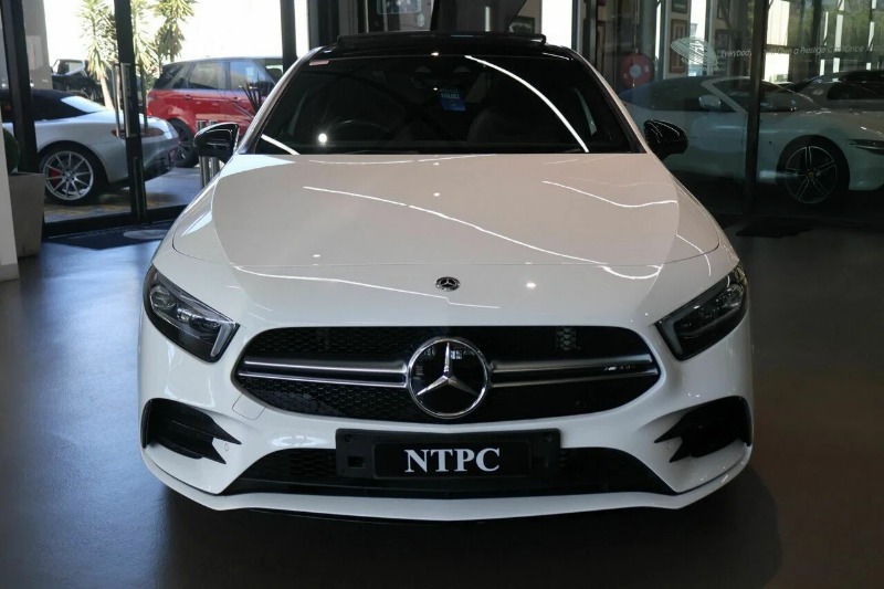
								2020 Mercedes-Benz A35 AMG full									